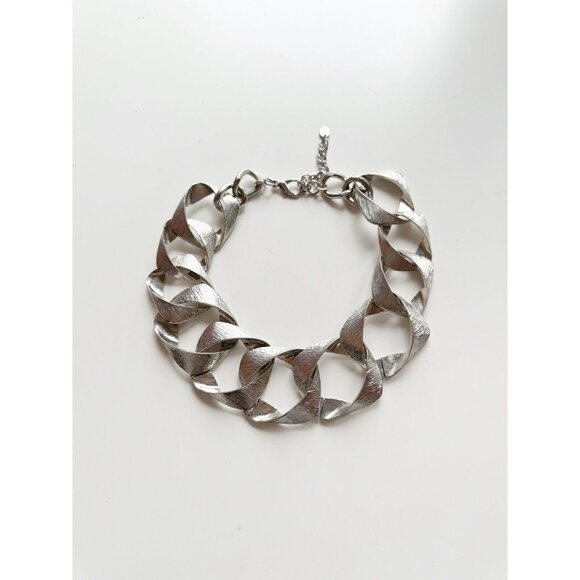 NENA Silver Tone Metal Large Textured Chain Statement Necklace - Picture 3 of 11